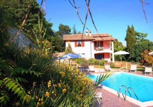 Holiday apartment with terrace and pool