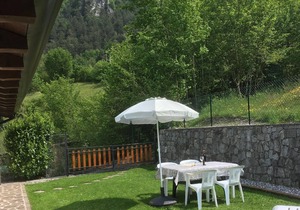 Holiday apartment Idro for 1 - 4 persons with 2 bedrooms - Twin house