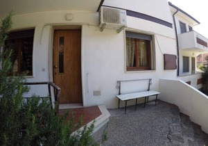 Holiday apartment mit Klimaanlage und Terrasse