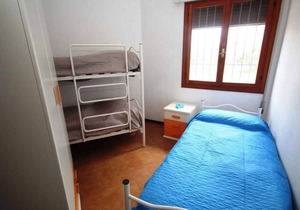 Holiday apartment 100 m from the beach