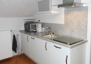 Holiday apartment with balcony - Appartement-Pension Schüßler