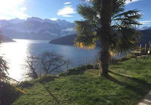 Holiday flat with spectacular mountain and lake views