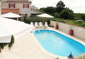 Holiday Home in Burici with Terrace, Air condition, WIFI, Washing machine (4282-3)