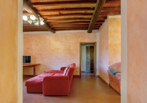 Holiday home 'La Colonica nel Chianti Sotto' with shared pool
