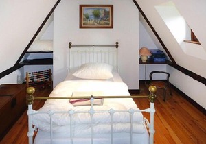 Holiday home, Landéleau