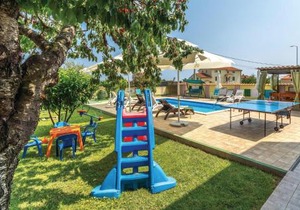 Holiday Home Loborika