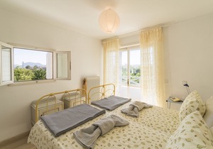 Holiday home next to orange tree orchard, 185 sq.m