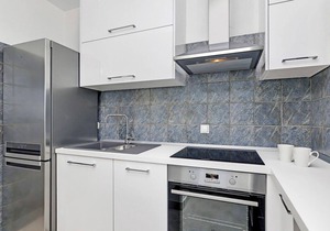 Holiday home with heated pool and sea views in a quiet location and three bedrooms