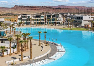 Holiday House #73: Desert Color Lagoon + Beaches