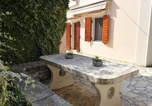 Holiday house Dragove for 1 - 6 persons with 2 bedrooms - Twin house