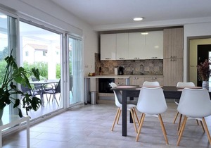 Holiday house Filipana for 1 - 6 persons with 3 bedrooms - Twin house