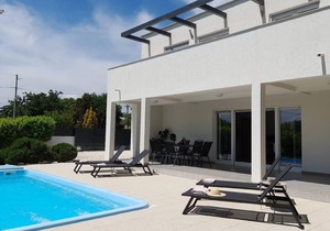Holiday house Filipana for 1 - 6 persons with 3 bedrooms - Twin house