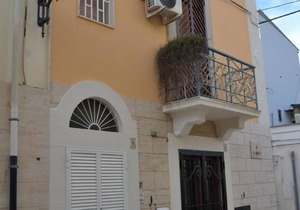 Holiday house Canosa di Puglia for 1 - 5 persons with 3 bedrooms - Holiday home