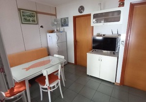 Holiday house Maslinica for 1 - 4 persons with 2 bedrooms - Holiday house