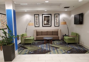 Holiday Inn Express Hotel & Suites Seattle North - Lynnwood, an IHG Hotel