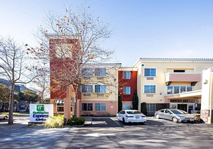 Holiday Inn Express Berkeley, an Ihg Hotel