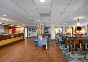 Holiday Inn Express Forsyth