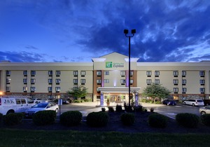 Holiday Inn Express Hotel Fort Campbell-Oak Grove, an IHG Hotel