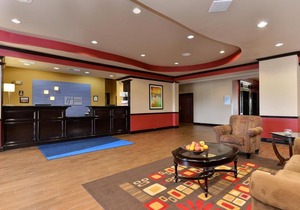Holiday Inn Express Hotel & Suites Sherman Highway 75