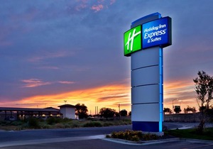 Holiday Inn Express Hotel & Suites Ontario
