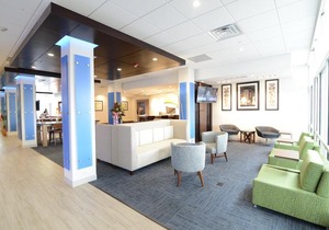 Holiday Inn Express & Suites Chicago North Shore - Niles