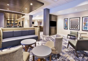 Holiday Inn Express & Suites Okemos - University Area