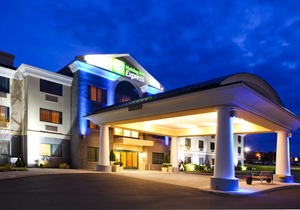 Holiday Inn Express Syracuse Airport, an Ihg Hotel