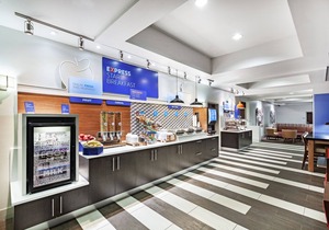 Holiday Inn Express & Suites Shreveport South Park Plaza, an IHG Hotel