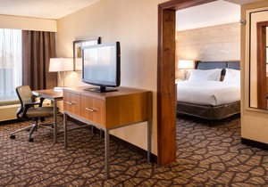Holiday Inn Hotel & Suites Warren, an Ihg Hotel