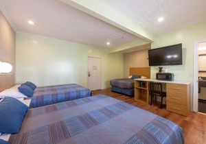 Hollywood City Inn