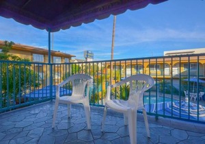 Hollywood City Inn