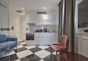 HOLM Boutique &Spa - IK Collection