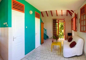 Homerez - House for 4 ppl. with shared pool, garden and terrace at Sainte-Rose