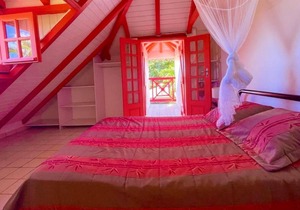 Homerez - House for 4 ppl. with shared pool, garden and terrace at Sainte-Rose