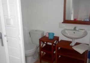 Homerez - House for 4 ppl. with shared pool, garden and terrace at Sainte-Rose
