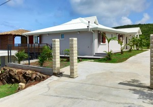 Homerez - Villa for 8 ppl. with swimming-pool, jacuzzi and sea view at Le Marin