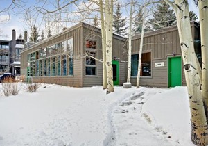 Homestead 2031 by SummitCove Lodging