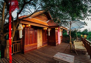 Honeyland Resort