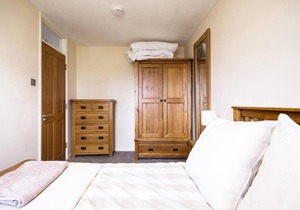 Hook Comfortable 7 Bedroom Home from Home