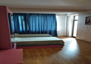 Hostel with Great View Into the City