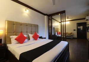 HOTEL CLARK HEIGHTS