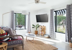 Hotel El Cid Room 5 by AvantStay | Chic Hotel Room in Palm Springs w/ Pool!