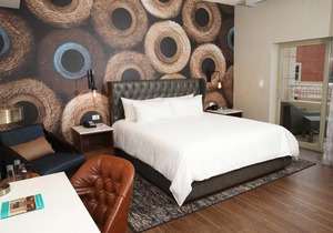 Hotel Indigo Naperville Riverwalk