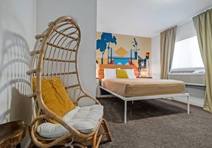 Hotel ∙ Kenton Hotel Tribal Suite