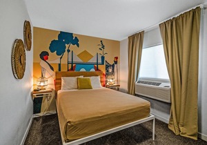 Hotel ∙ Kenton Hotel Tribal Suite