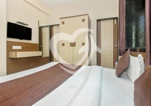 Hotel Midtown Inn by BelloStay
