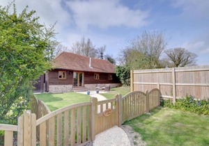 House ∙ 2 bedrooms ∙ 4 guests