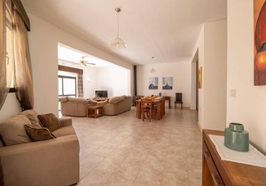 House ∙ 4 bedrooms ∙ 9 guests