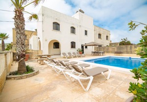 House ∙ 4 bedrooms ∙ 9 guests