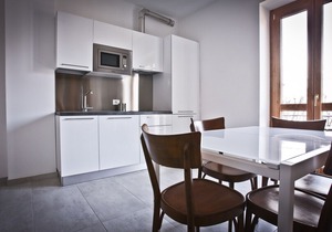 HOUSE OF VICTORY 4 FRONT LAKE AP2 GARDEN & SPA